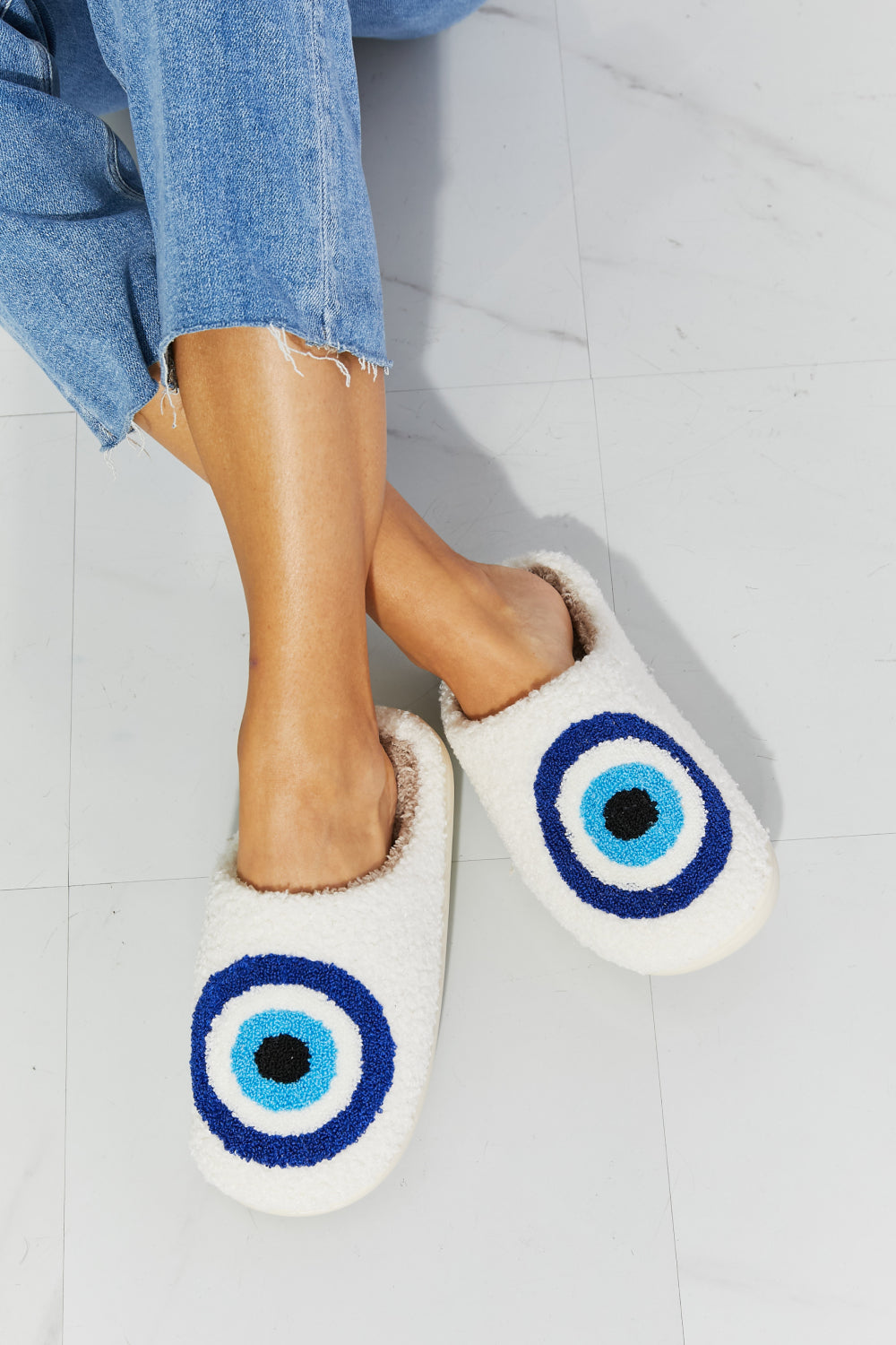 Eye Plush house Slipper