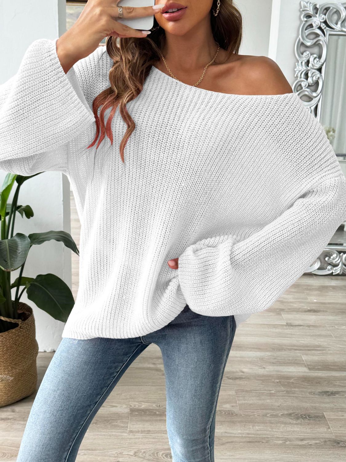 Round Neck Long Sleeve Sweater White