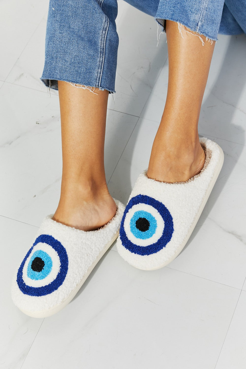 Eye Plush house Slipper