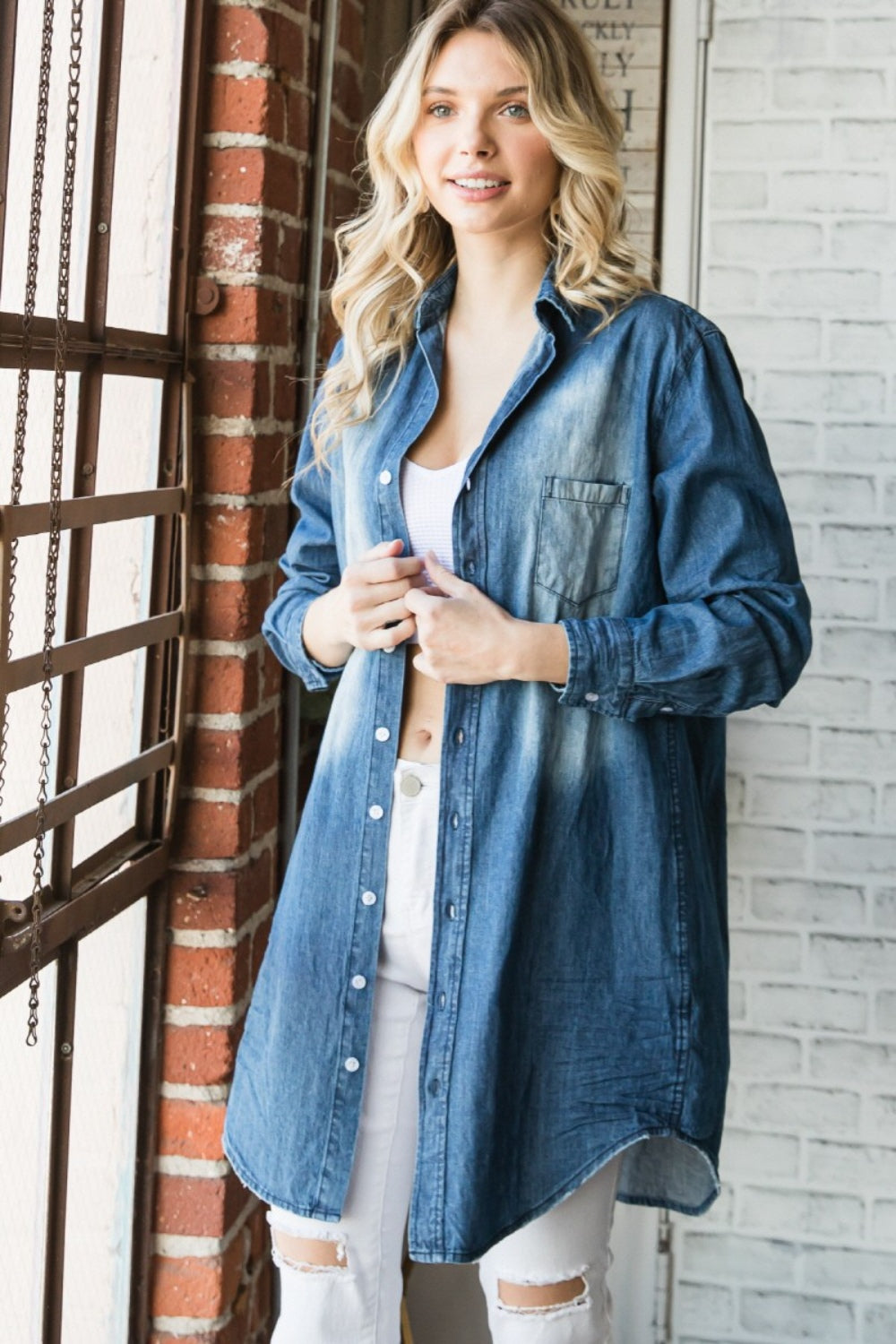 Veveret Pocketed Button Up Washed Denim Shirt MEDWASH