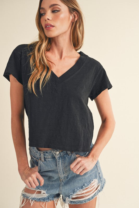 Aemi + Co Side Slit V-Neck Short Sleeve Cropped T-Shirt Black