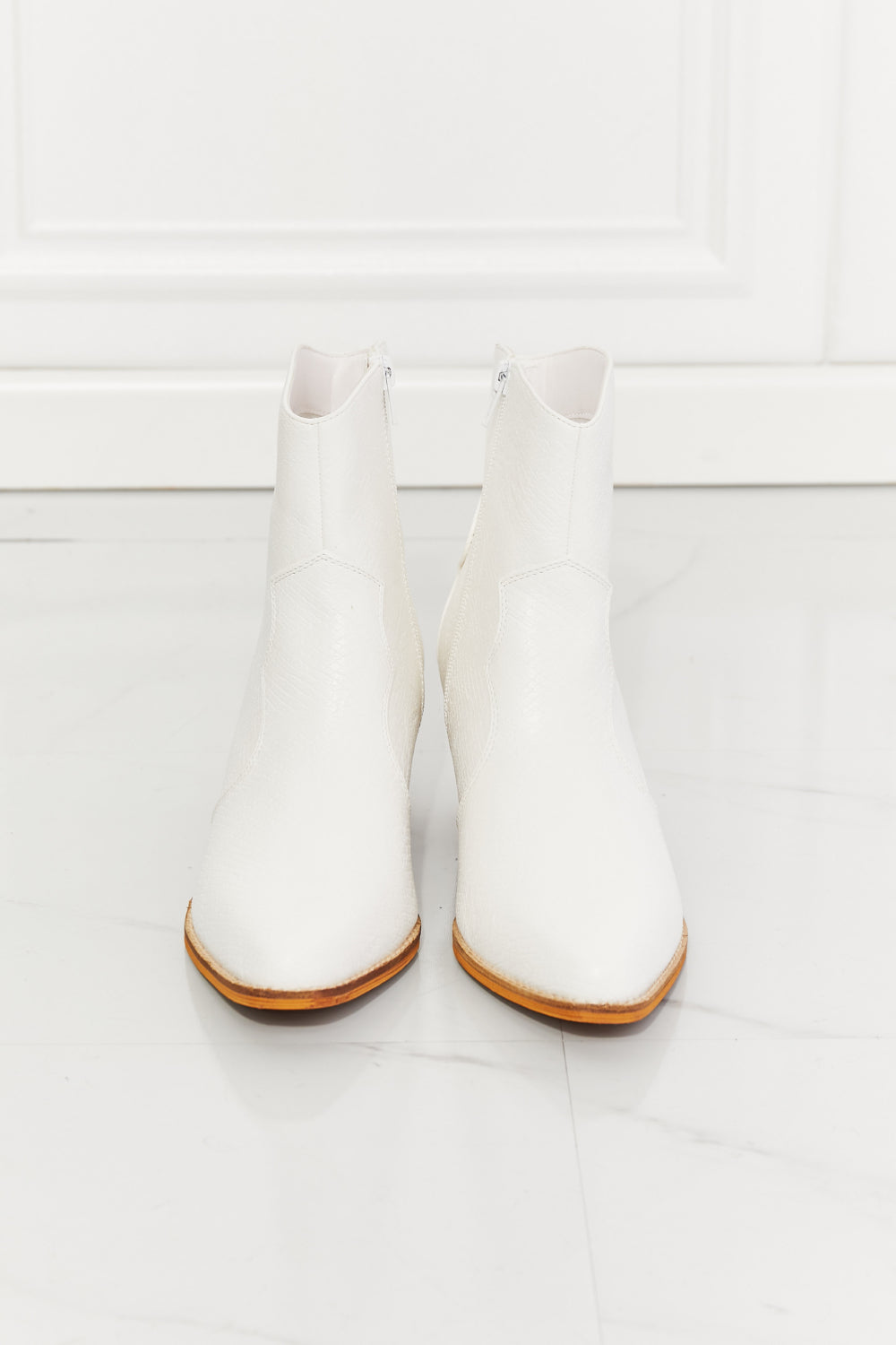 MMShoes Watertower Town Faux Leather Western Ankle Boots in White4