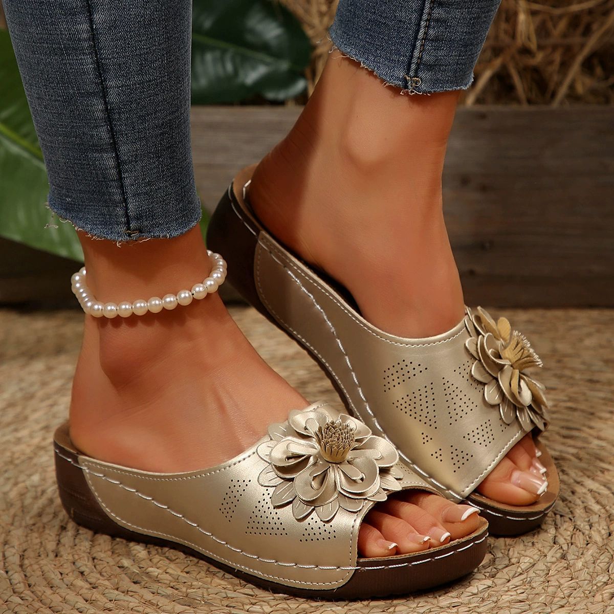 Open Toe Wedge Sandals Gold